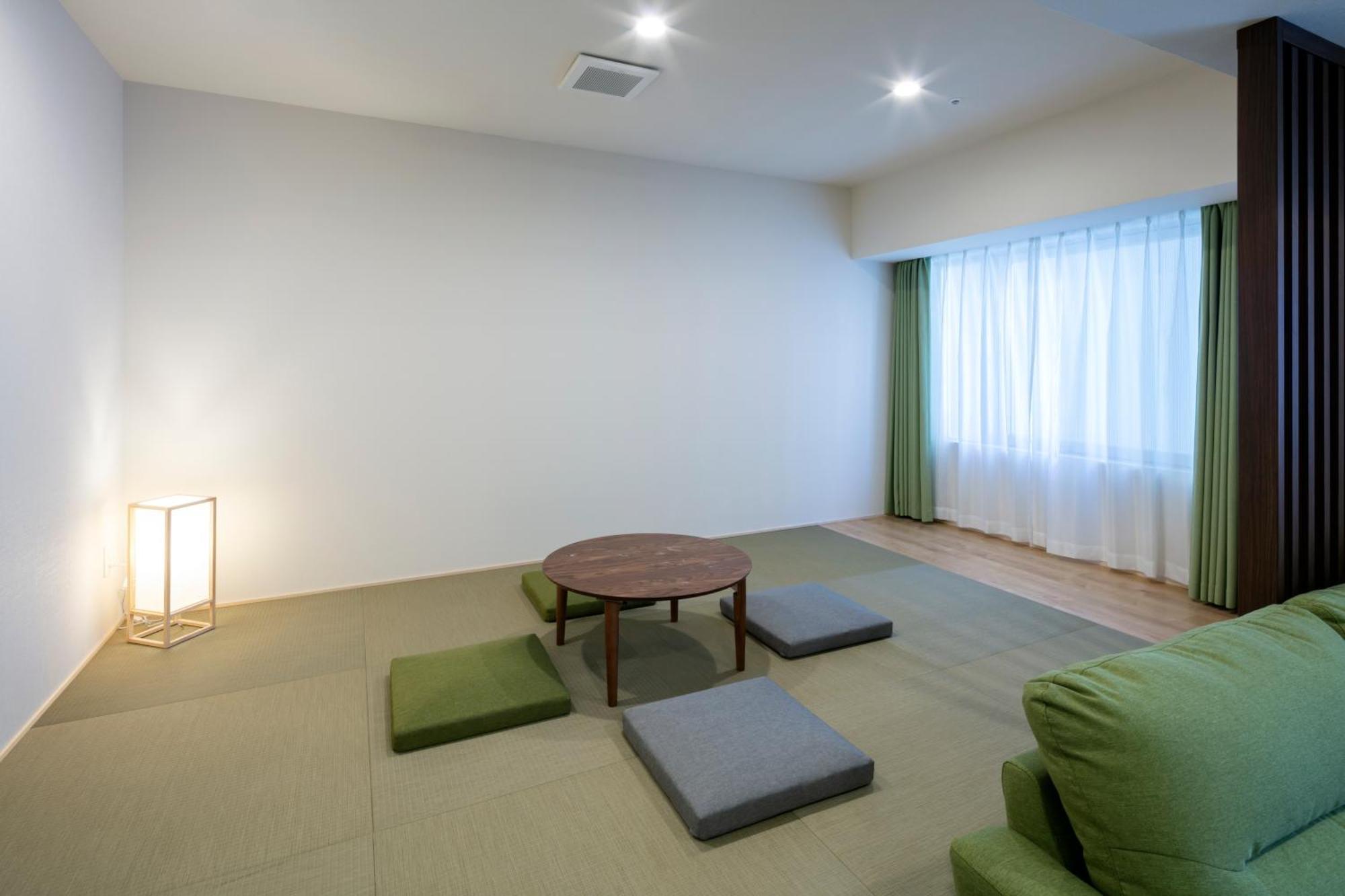 Randor Hotel Sapporo Suites חדר תמונה A Japanese-style room